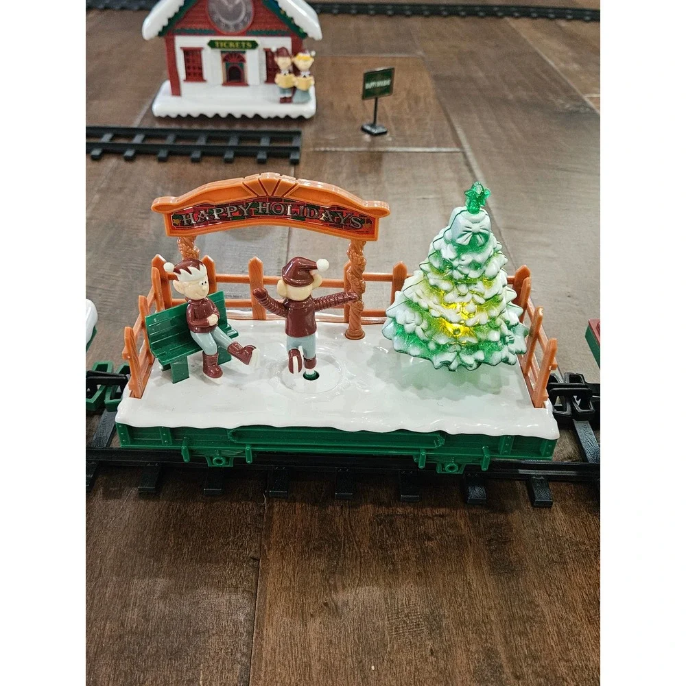 Santas Express Christmas Train Set North Pole 1225 Locomotive Holiday Decor